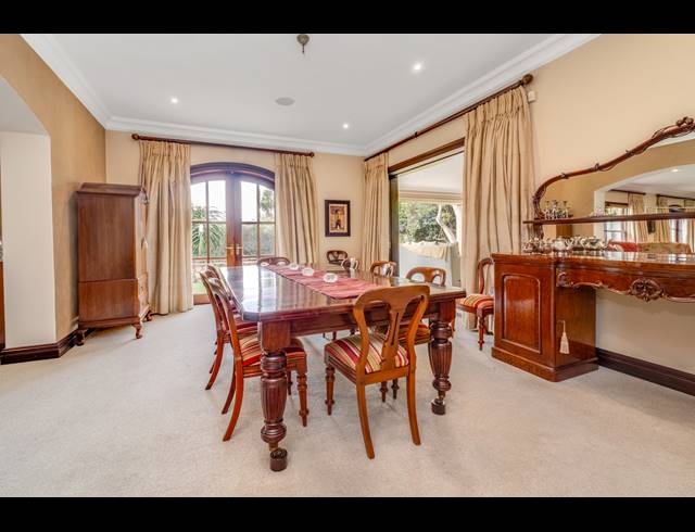 5 BEDROOM HOUSE FOR SALE IN BRYANSTON